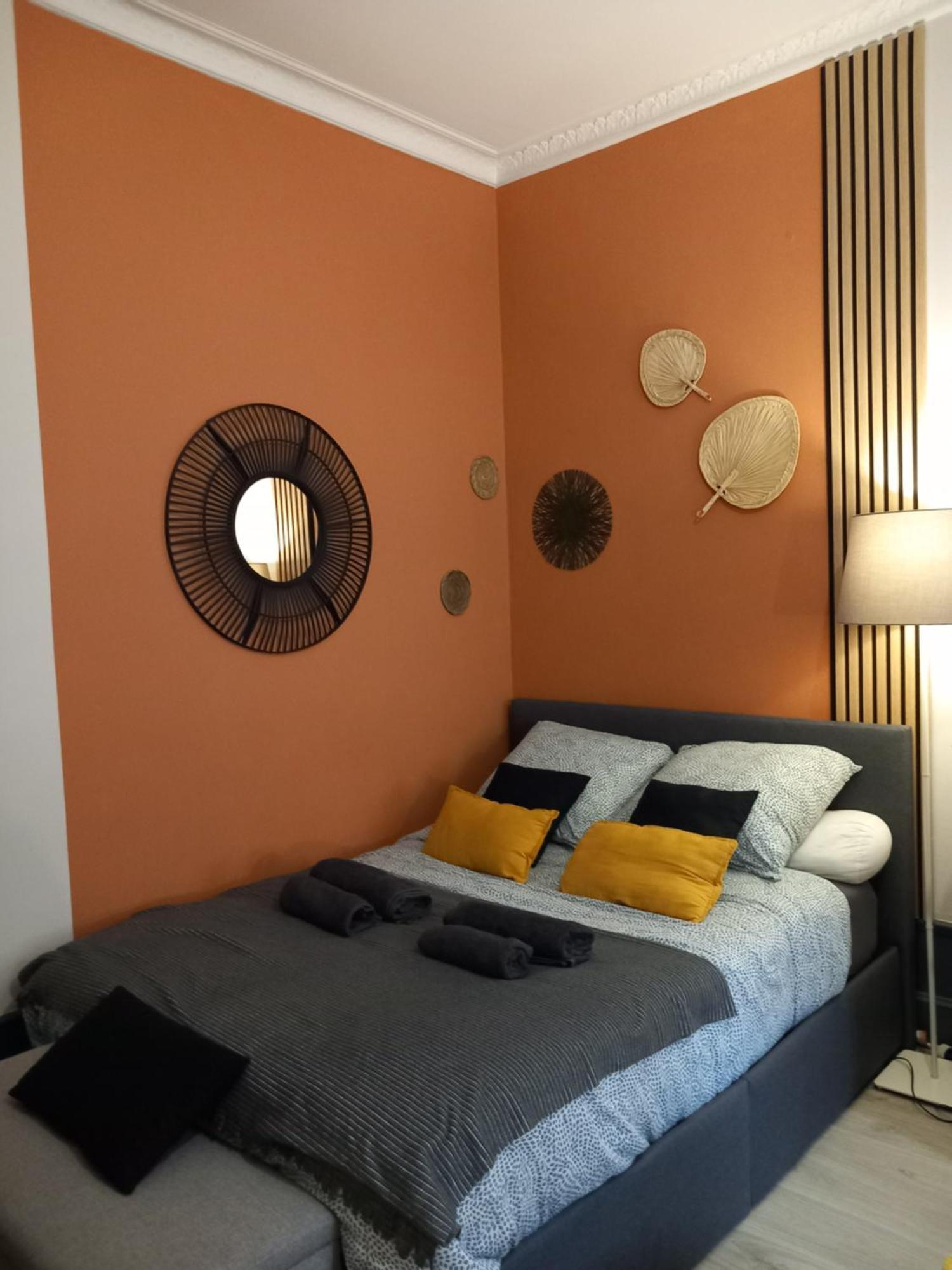 Les Loges Du Theatre Degustation Champagne Offerte Jacuzzi Sauna Jeux Velos Maison Prive 150M2 Historique 14Pers Max Emplacement Exceptionnel Et Chic, 200M De L'Avenue De Champagne, Gare, Musee, Jardins, Restaurations, Toutes Commodites Epernay Luaran gambar
